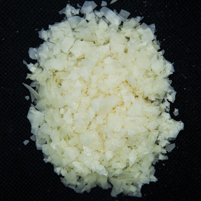 Flakes di ammorbiditori cationici deboli per il lavaggio di jeans con basso ingiallimento NT