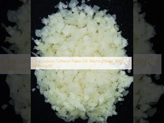 Flakes di ammorbiditori cationici deboli per il lavaggio di jeans con basso ingiallimento NT